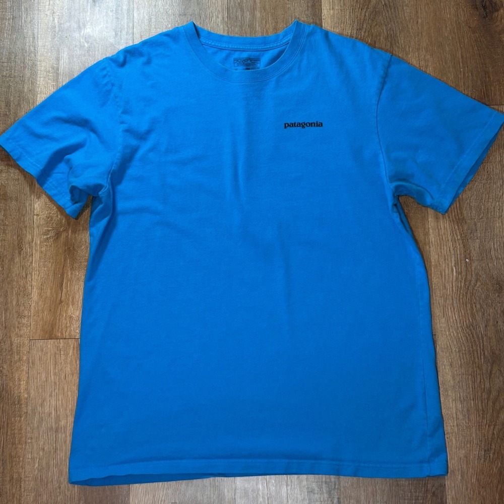 Patagonia Mens P-6 Logo Organic Cotton T-Shirt Blue Regular Fit Medium